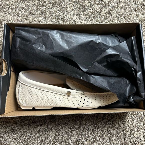 UGG Men’s Bel-Air Venetian Perf Driving Loafers size 7 - Picture 2 of 10